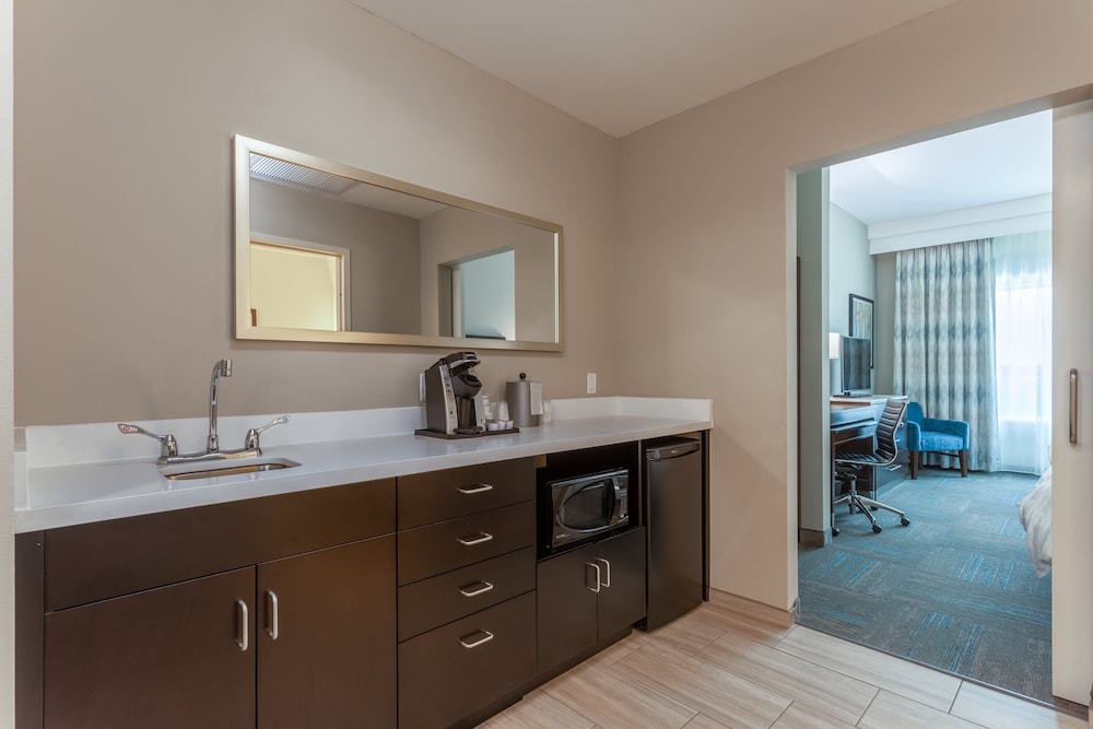 Holiday Inn & Suites Jefferson City 34/42