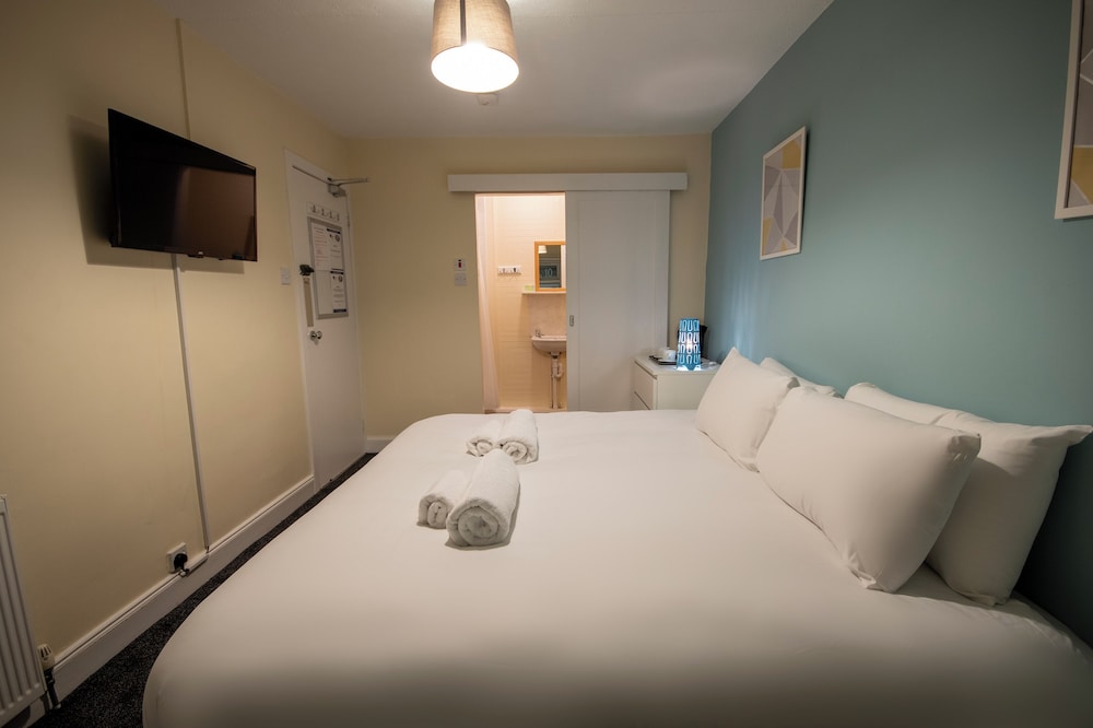 Irvine Riverside Guesthouse by Payman Club 14/32