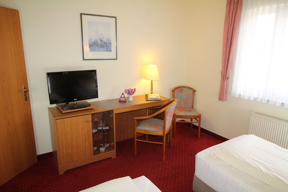 Hotel Weisser Schwan 25/34