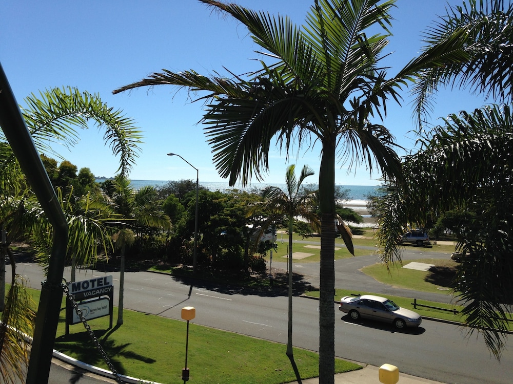 Hervey Bay Hotel and Resort 23/27