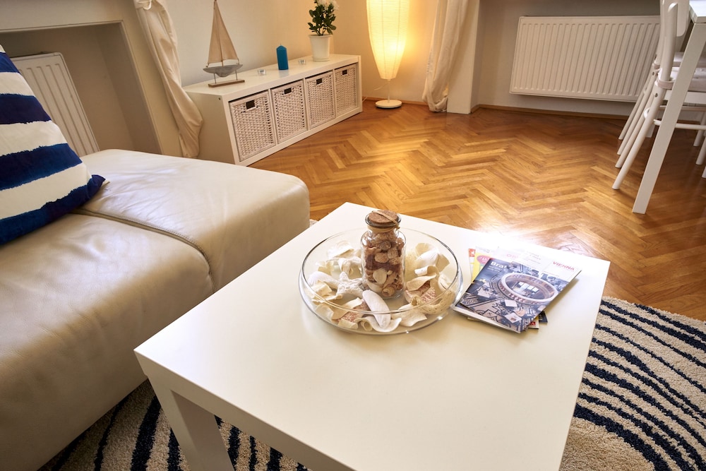 Opera City Center Apartments 22/50