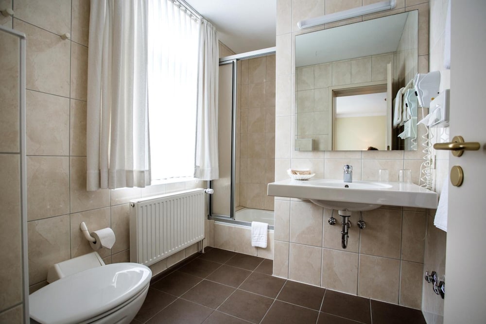 PARKHOTEL LINGEN AM MARKT 59/62
