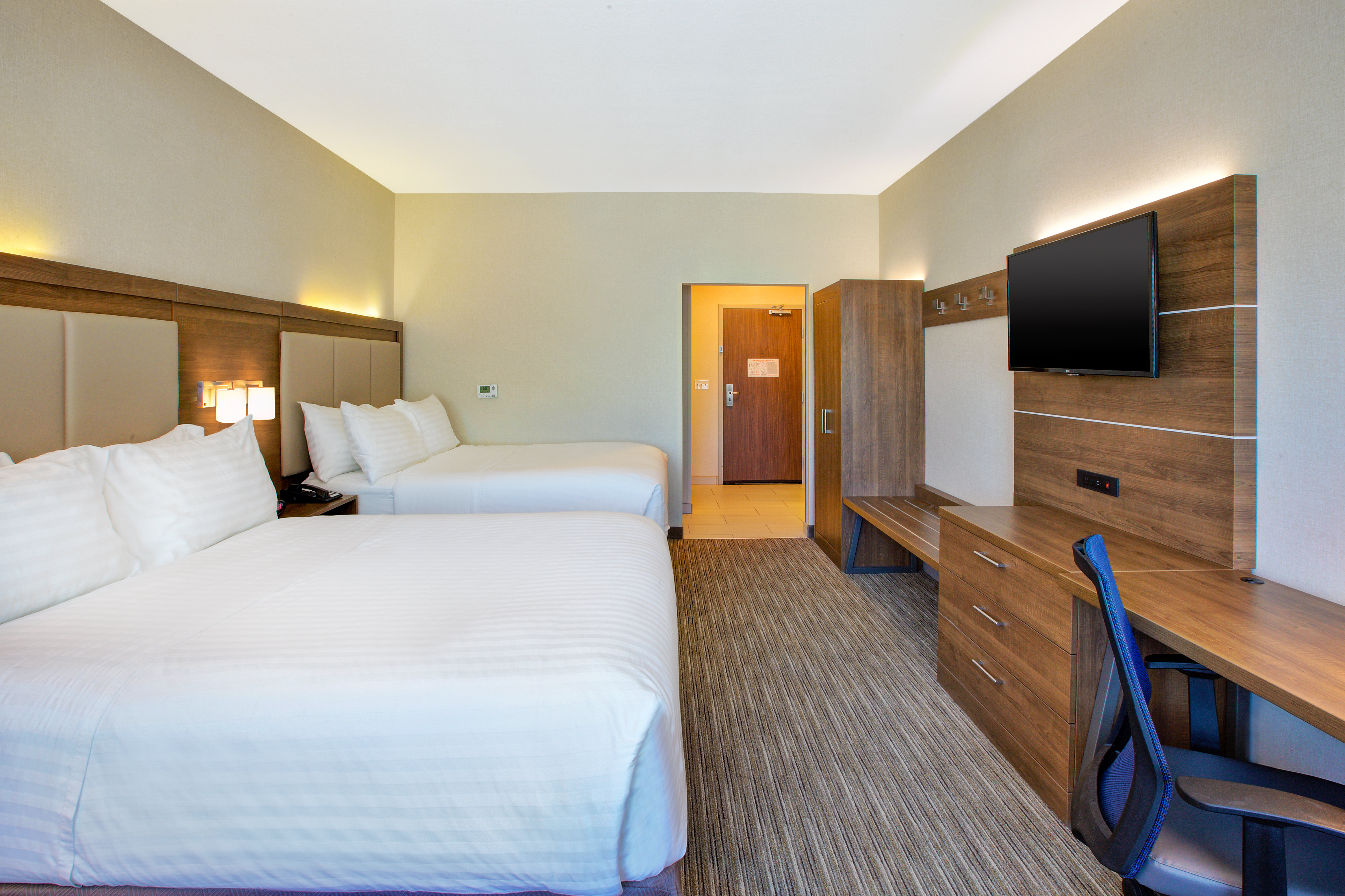 Holiday Inn Express Suites New Castle 20/62