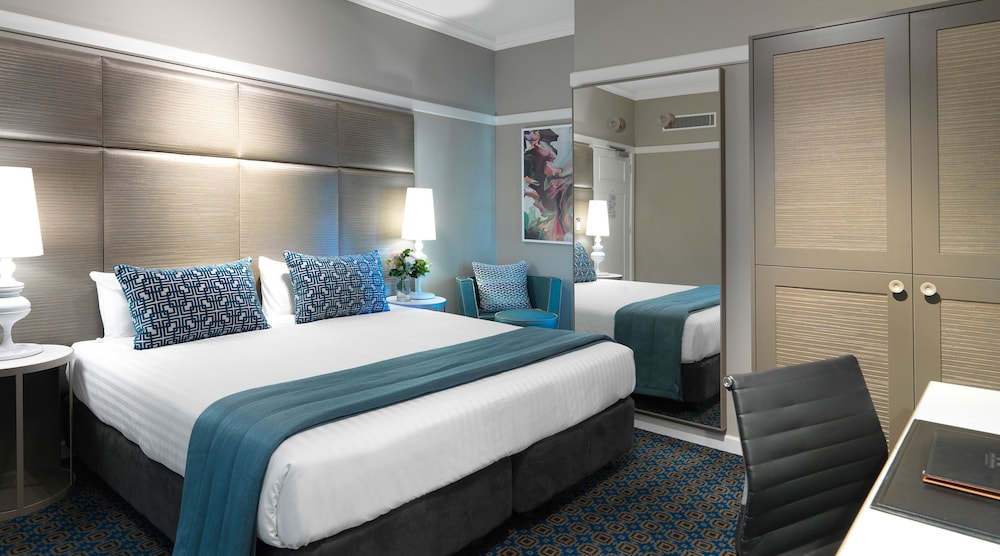 Hotel Kurrajong Canberra 12/67