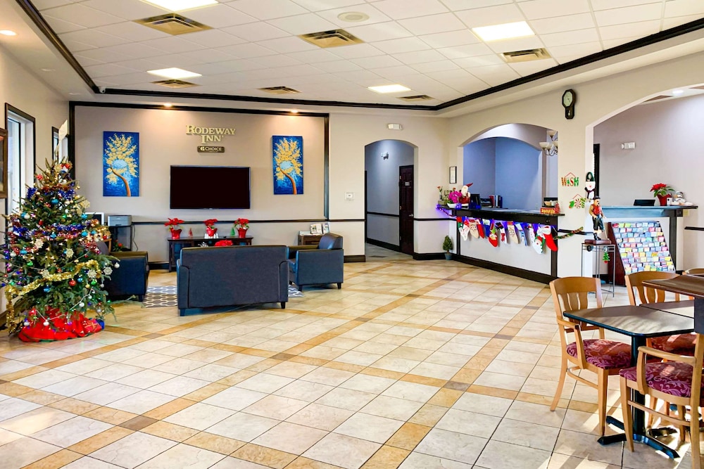 Rodeway Inn Sun City Center 13/46