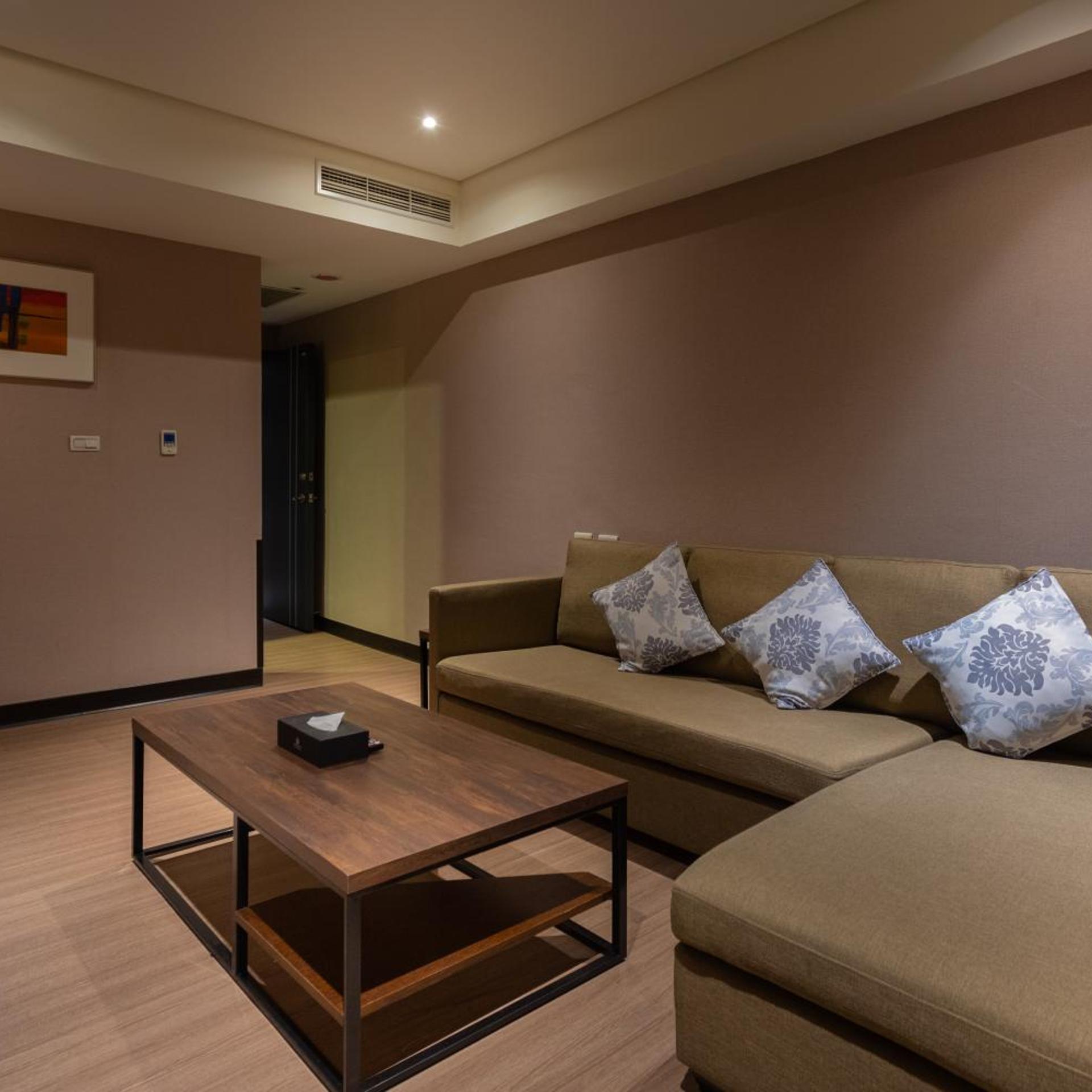 Royal Guest Hotel 30/41