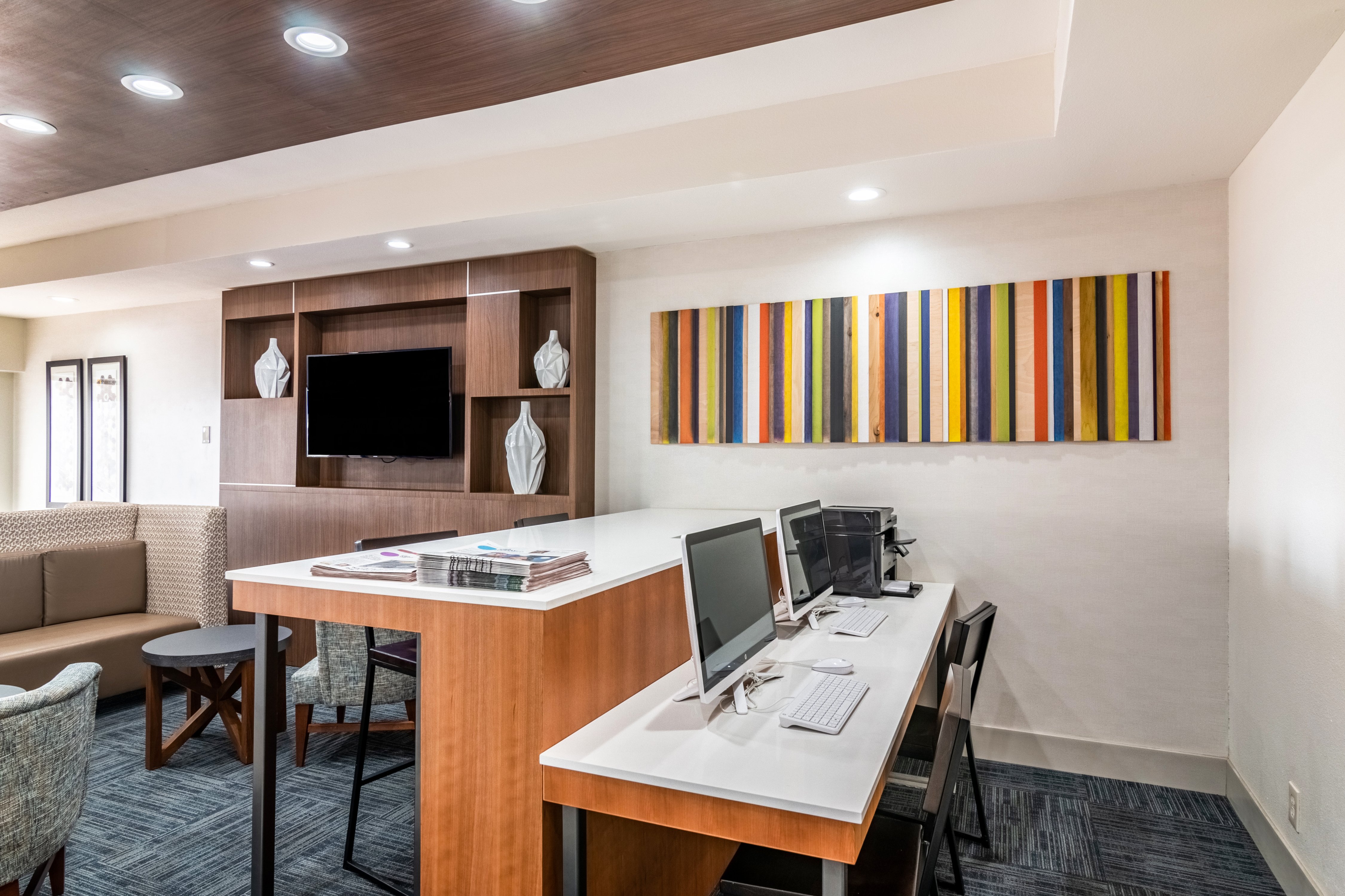 Holiday Inn Express And Suites Camarillo 9/14