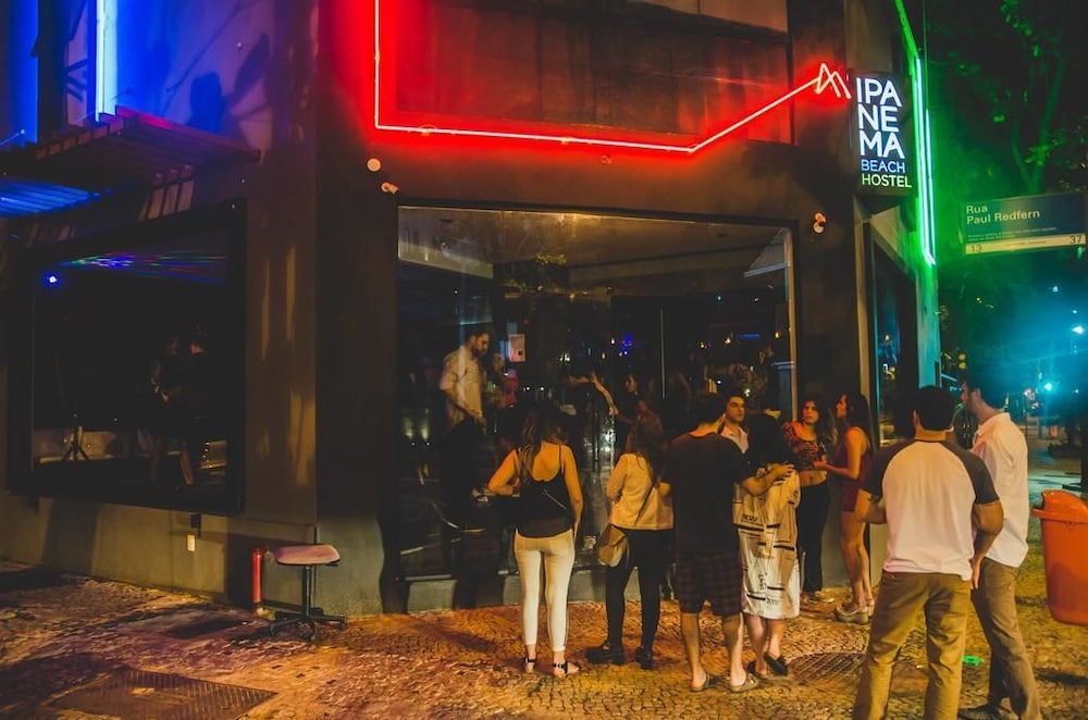 Ipanema Beach Hostel 62/64