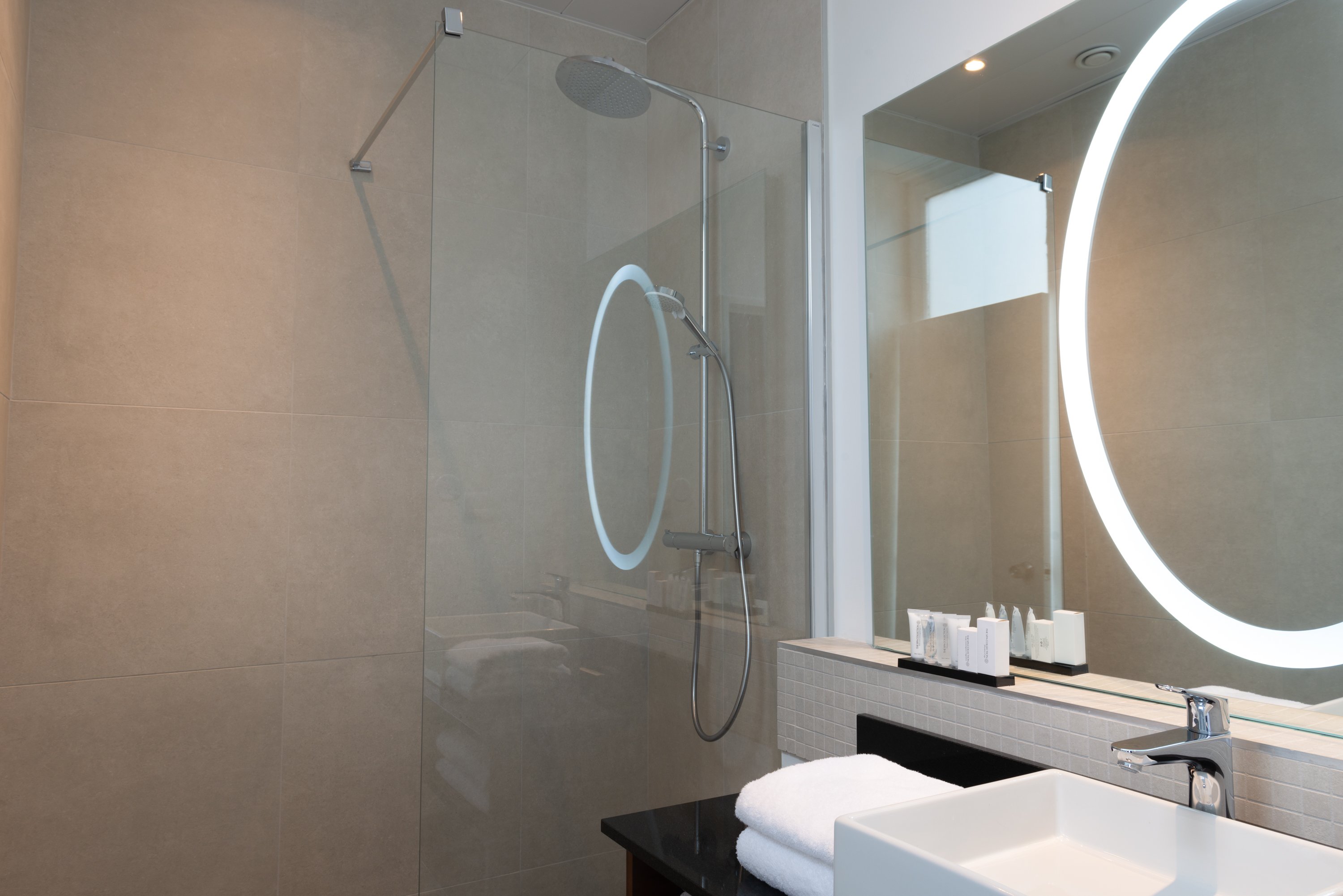 Crowne Plaza Paris Republique 76/76