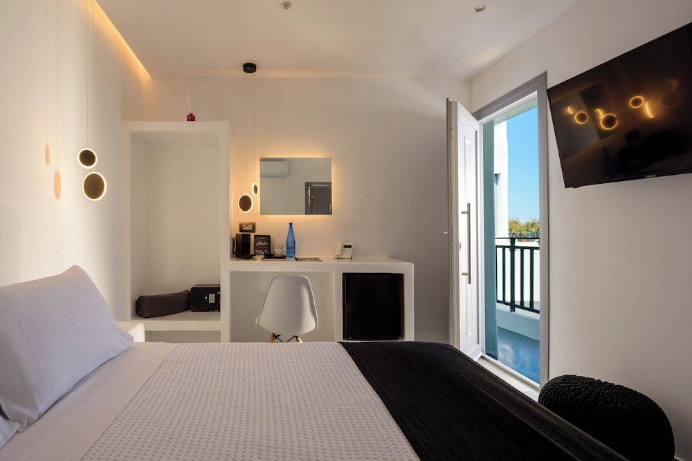 Superior, Queen Bed, Sea View, Shared Balcony، Tataki Hotel 9/10