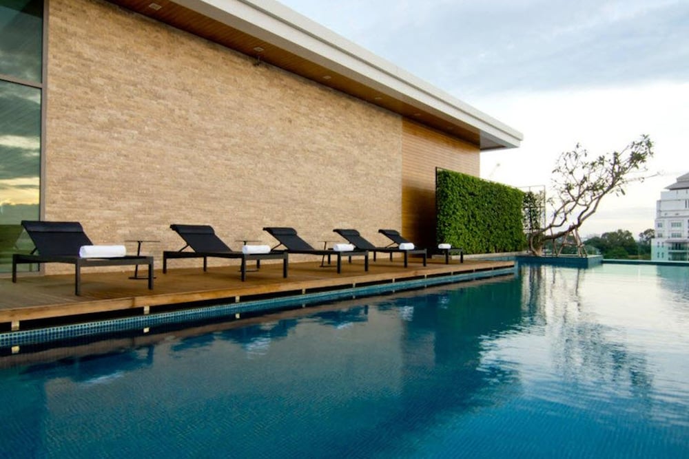 Seven Zea Chic Hotel 25/50