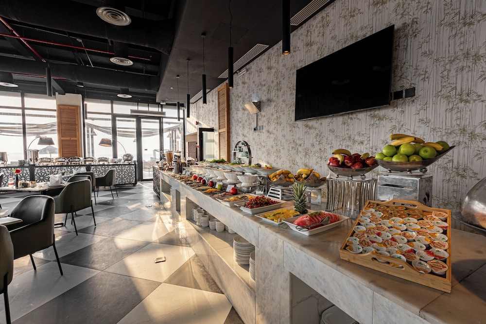 منتجع بريرا(Braira Al Azizya Hotel Resort) 46/89