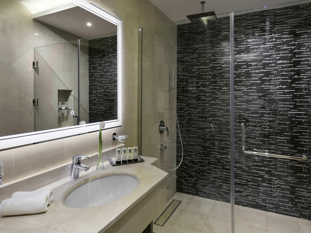 موفنبيك القصيم(Movenpick Qassim) 65/66