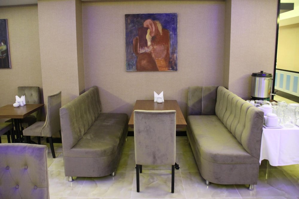 Airport Residence Kurtkoy 38/50