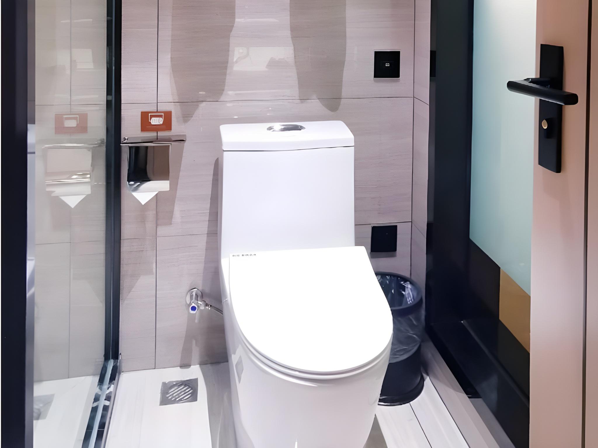 GYA Jurong Yinglun International Hotel 47/49