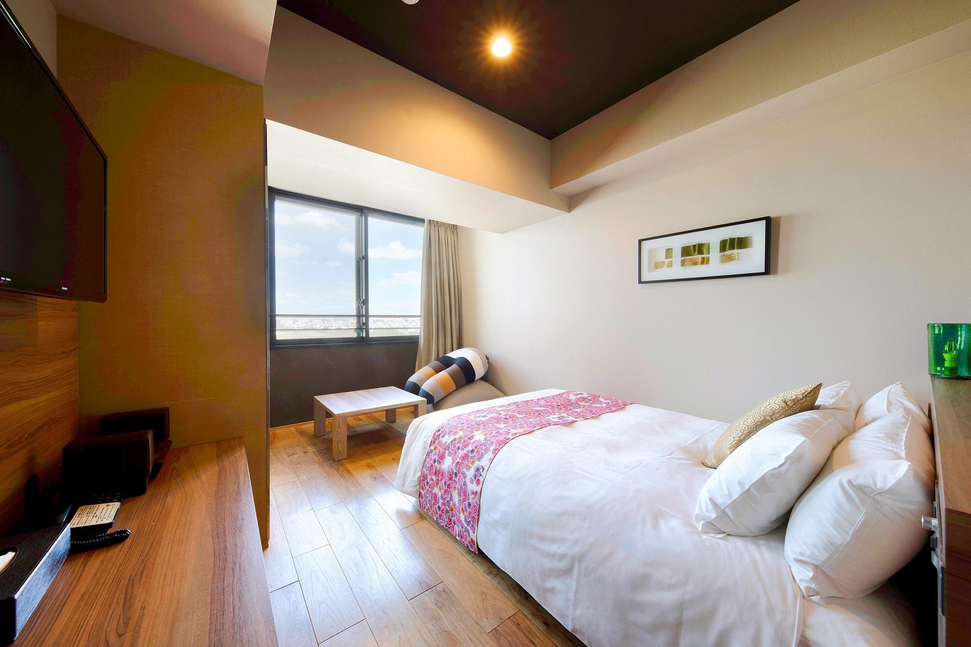 Compact, Double Bed