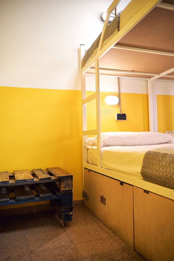 Loft Hostal 22/50