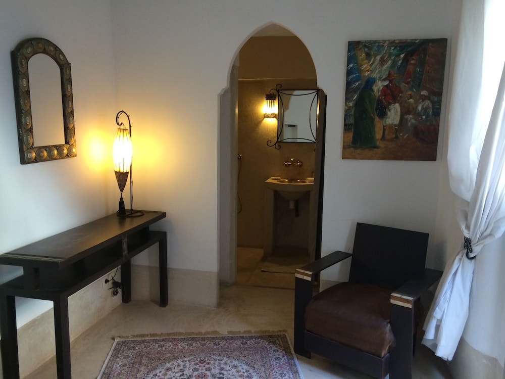 Dar Nabila 40/48