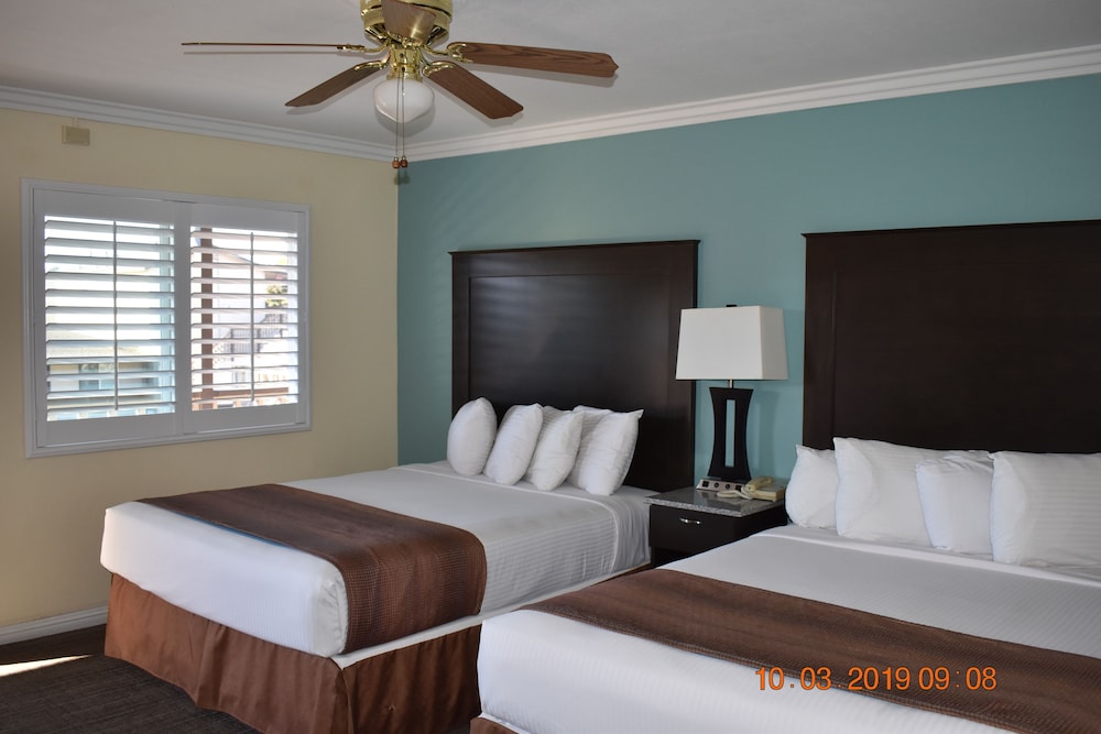 Rockview Inn And Suites 27/54