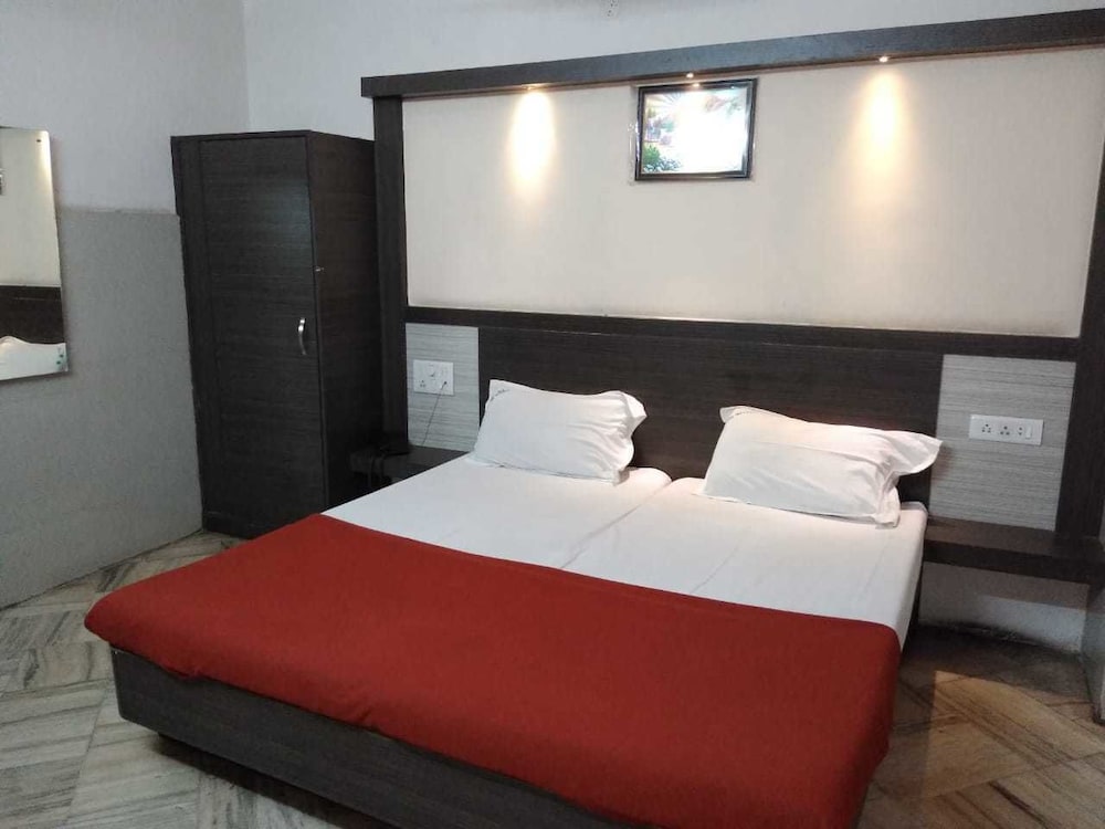 Hotel Sai National 4/16