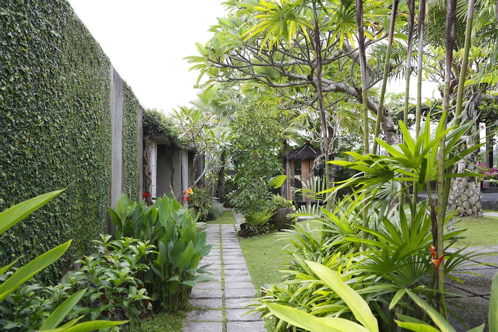Villa Kayu Lama 40/50