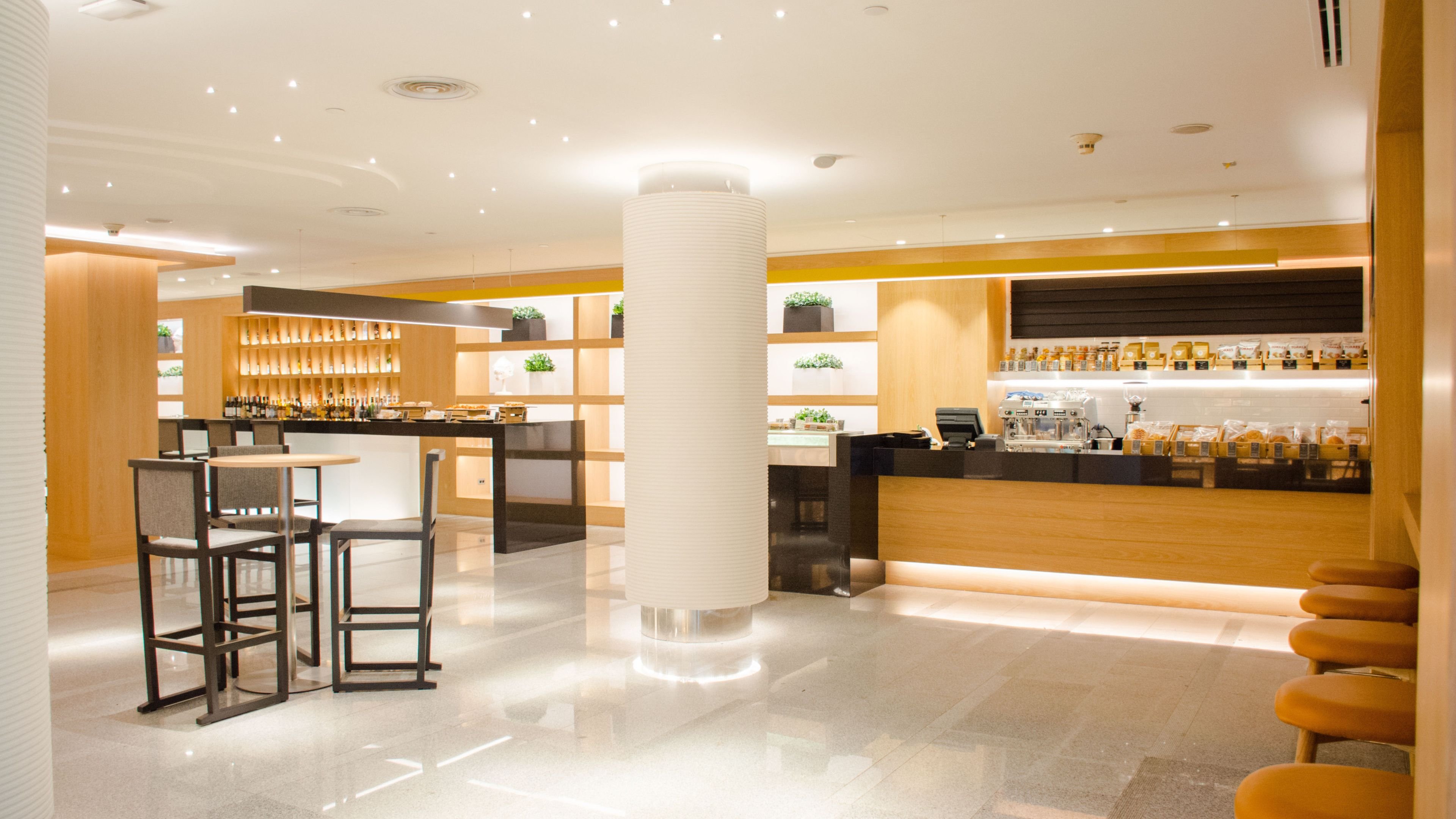Holiday Inn Bangkok Hotel 11/76