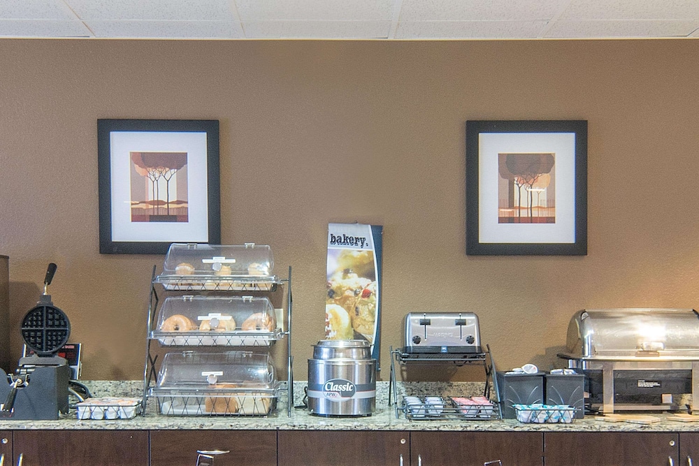 Microtel Inn And Suites Austin 28/38
