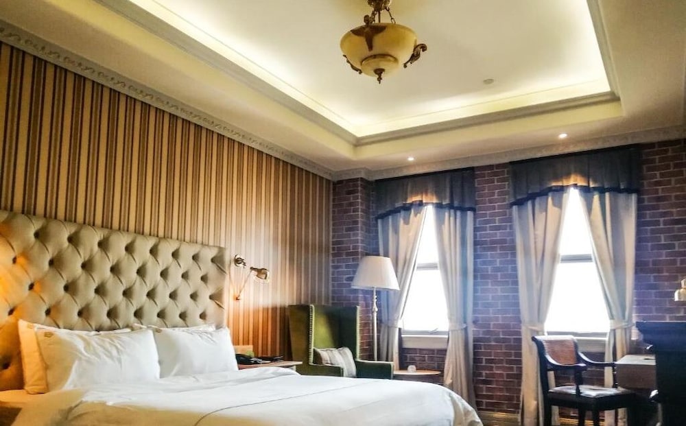 Wuhan Harvest International Hotel 12/57