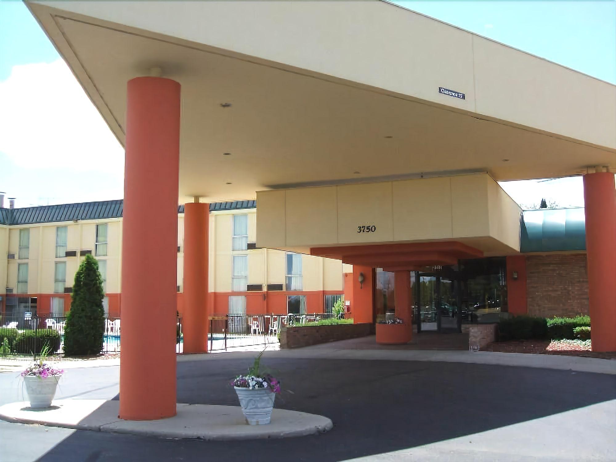 A Victory Inn &amp; Suites - Ann Arbor 1/9