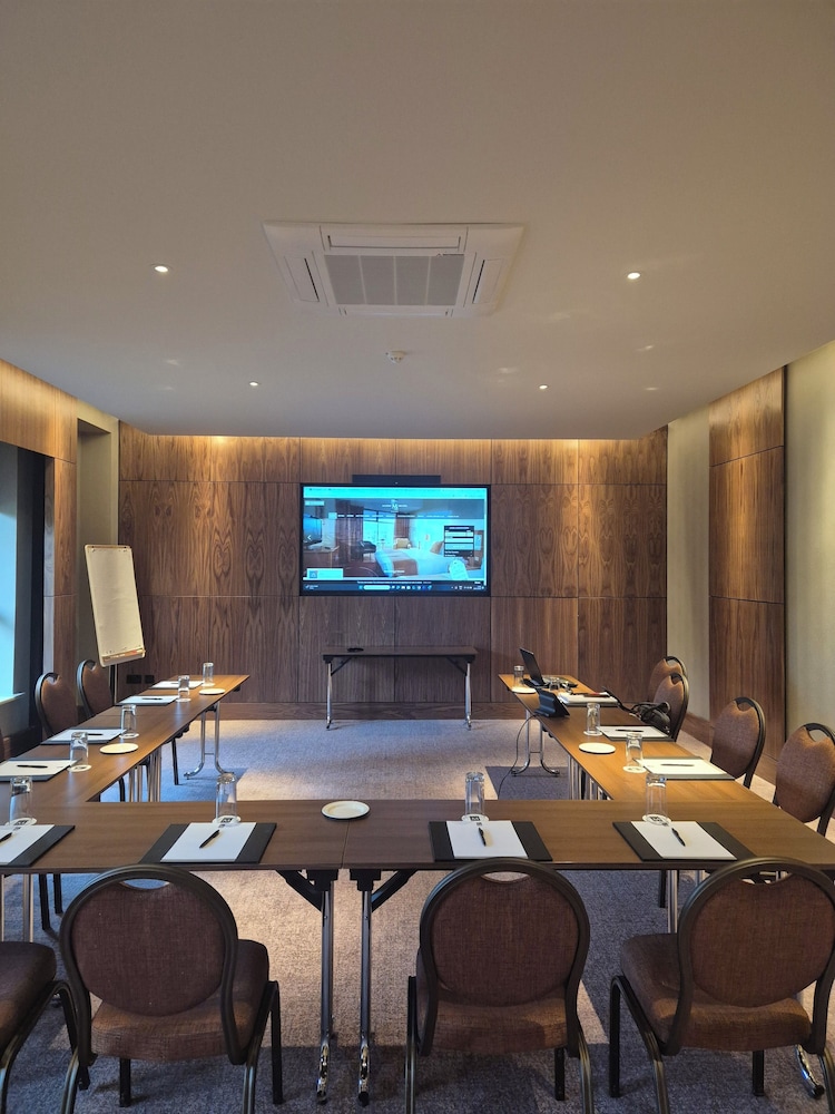 MULLINGAR PARK HOTEL 44/50