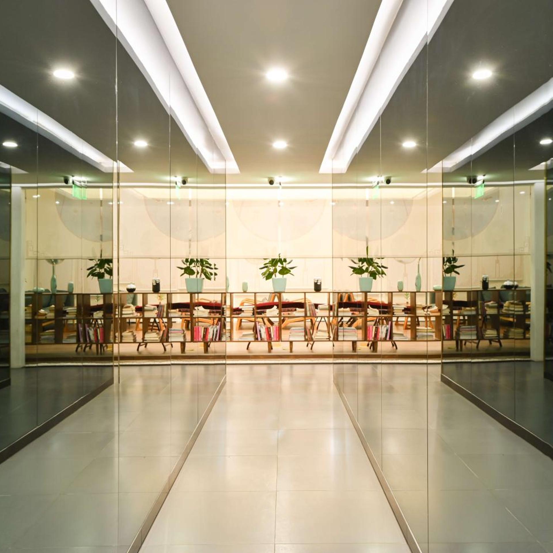 Xiao Yuan Alley Courtyard Hotel 35/51