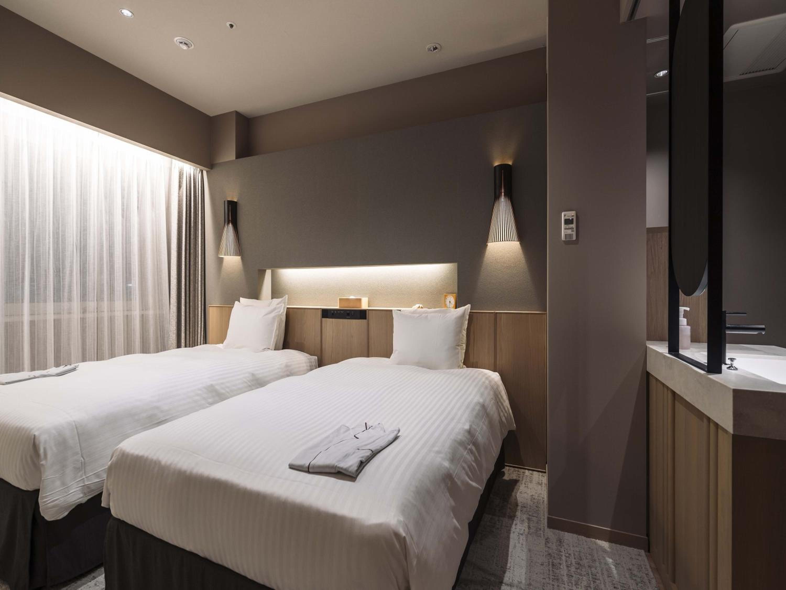 Semi Room, Junior Suite, 2 Semi Double Beds