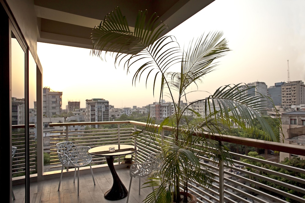 Lakeshore Banani 38/45