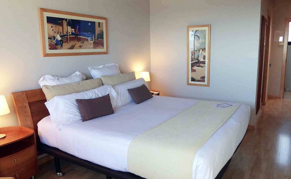 ROOM, QUEEN BED, SEA VIEW, HOT TUB