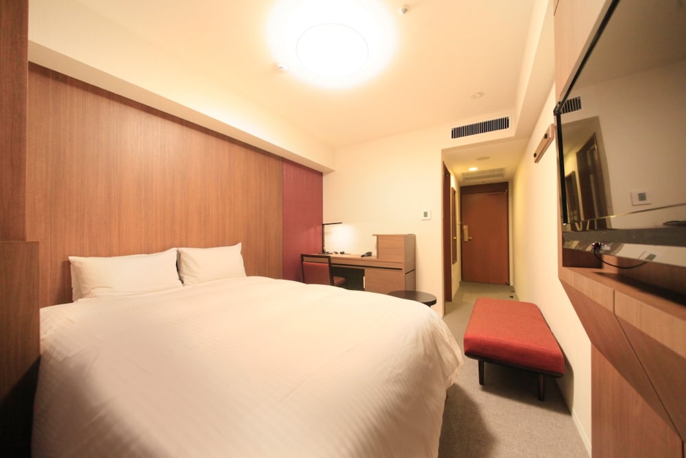 Superior, Double Bed, Corner, Smoking