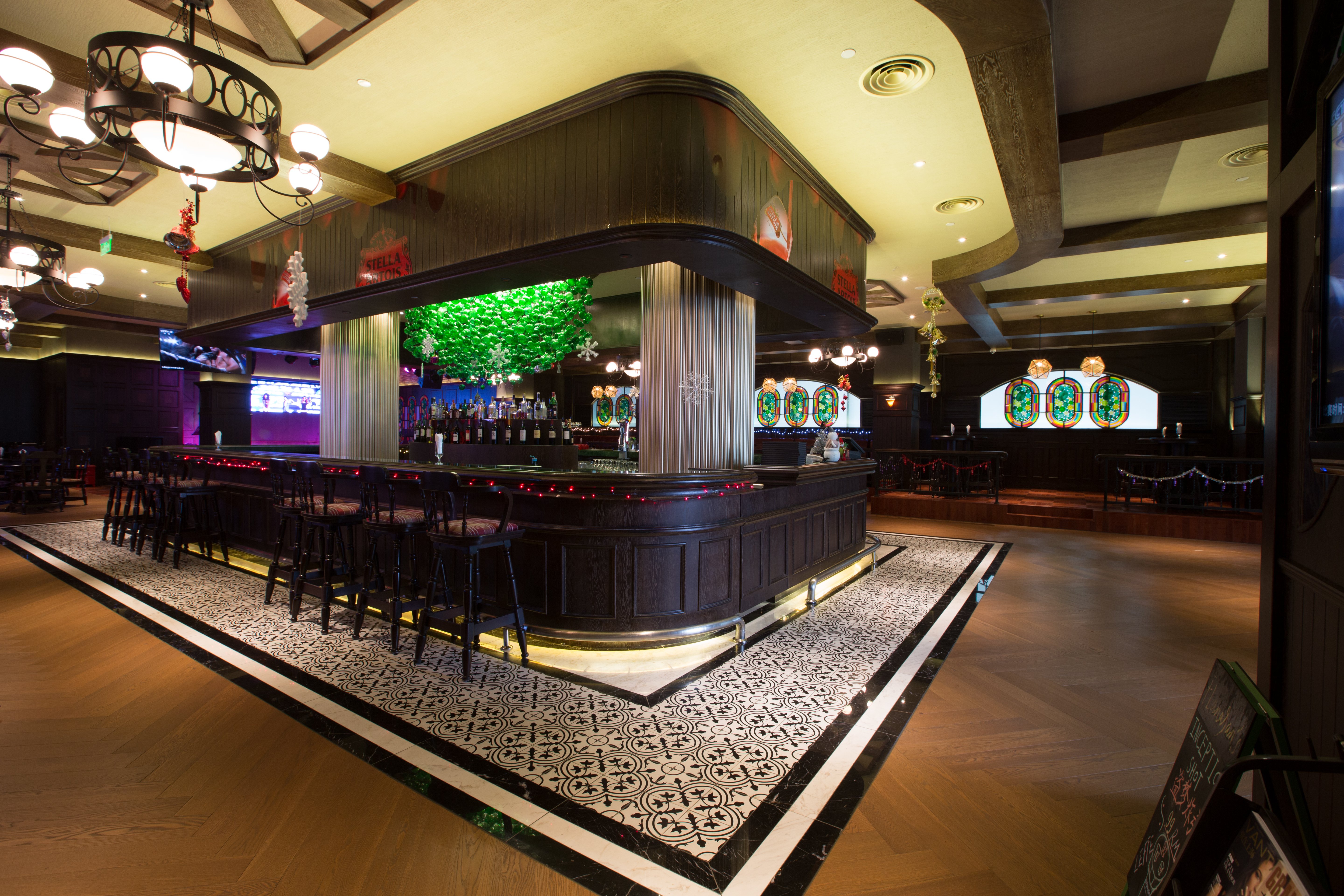 Holiday Inn Pudong 10/76
