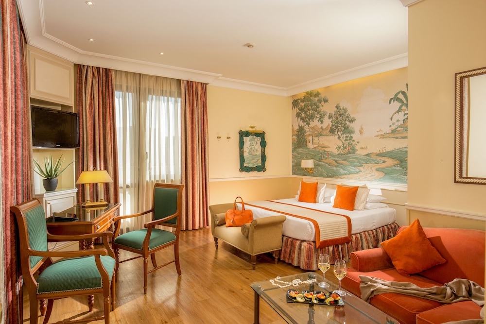 Donna Laura Palace Hotel 49/69