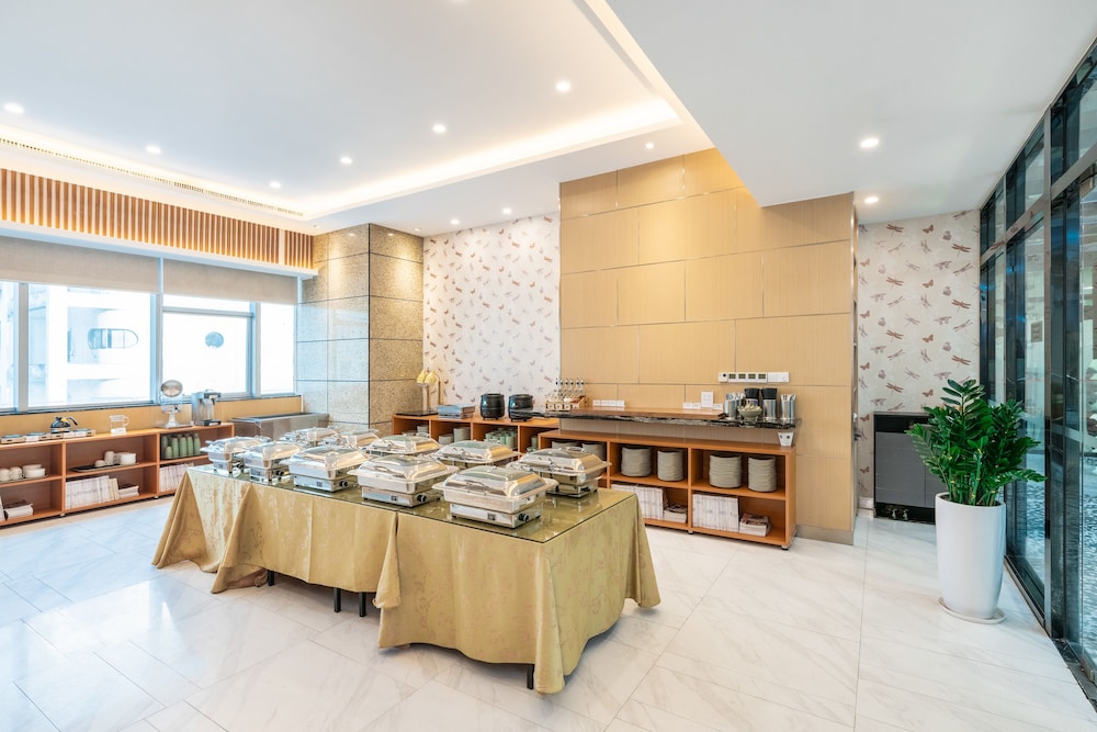 Jinzhonghuan Serviced Apartment 12/50