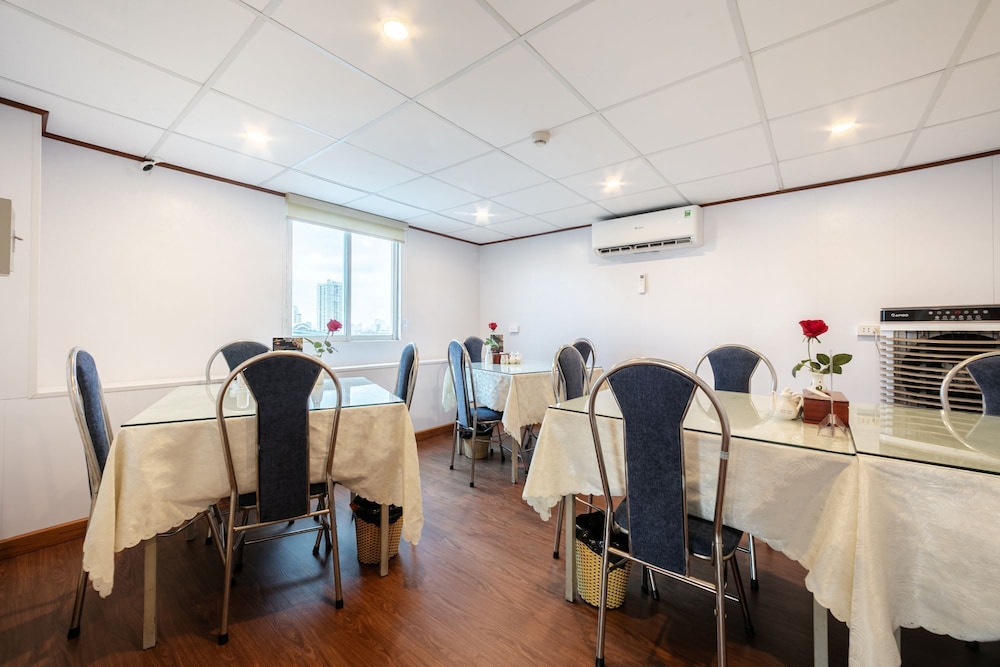 A25 Hotel - Dich Vong Hau 19/29