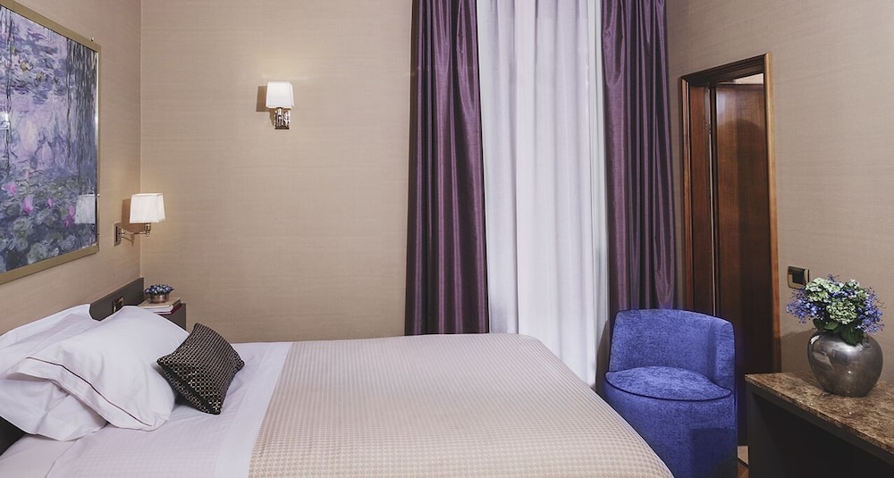 Hotel Accademia Verona 32/80