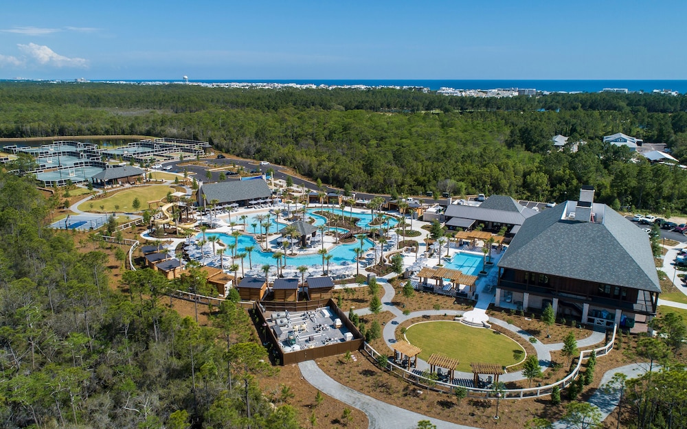 Camp Creek Inn 4/50