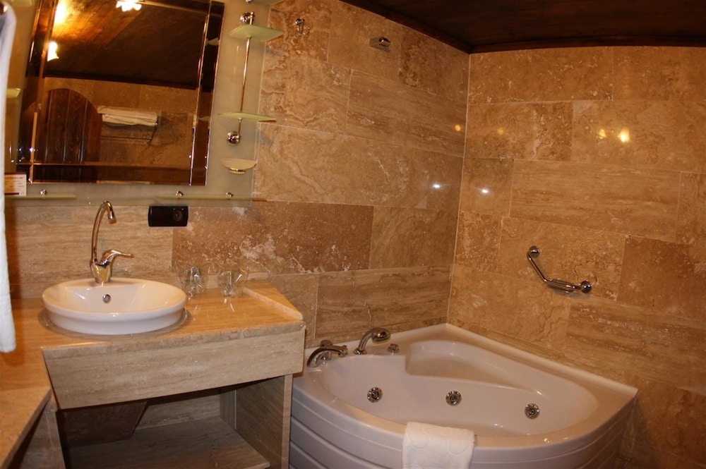 Cappa Villa Hotels 36/41