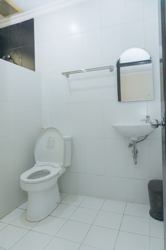 C'One Hotel Pulomas 17/18