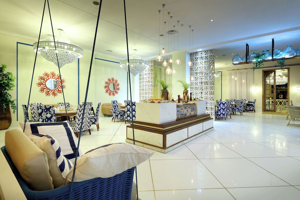 The Signature Level at Grand Palladium Imbassaí Resort & Spa 4/44