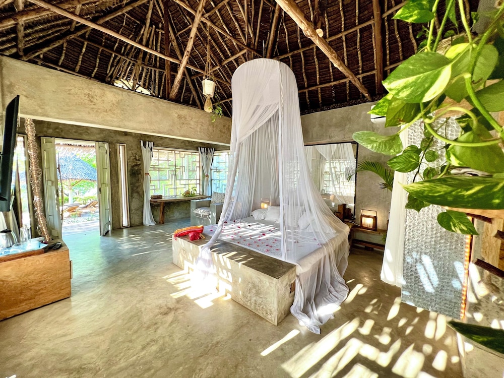 Rock And Sea Resort 33/50