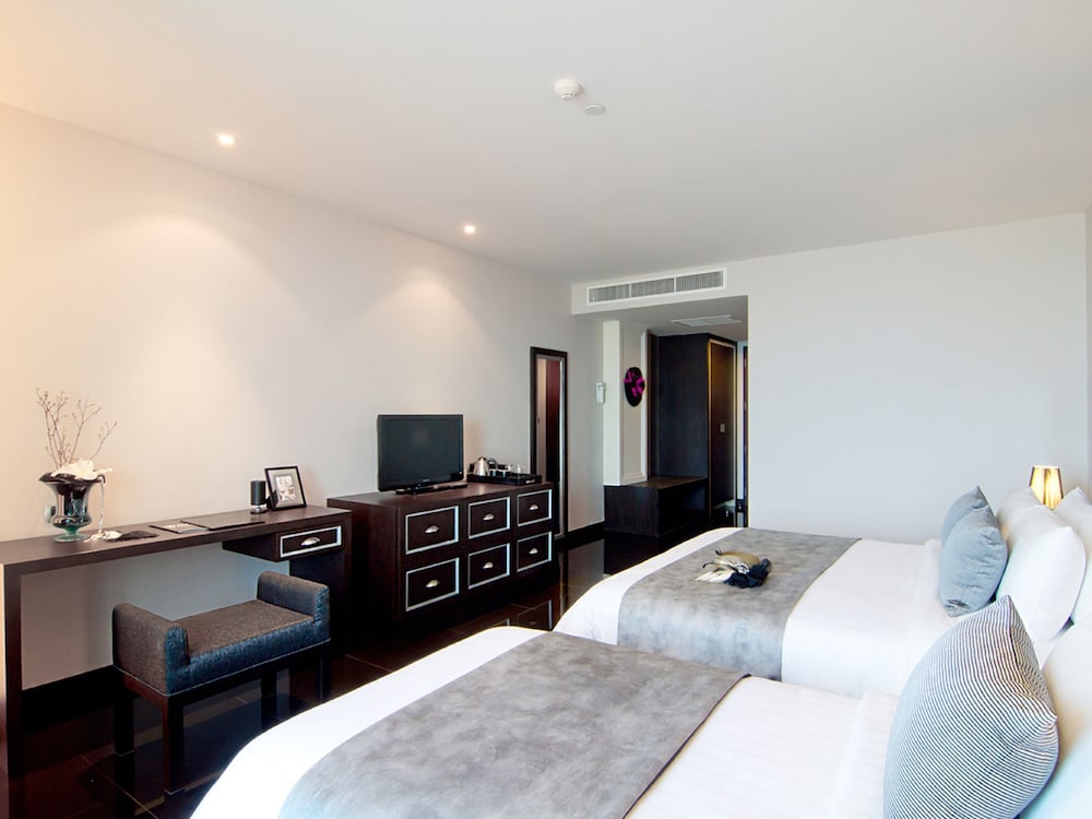 Way Hotel 27/73