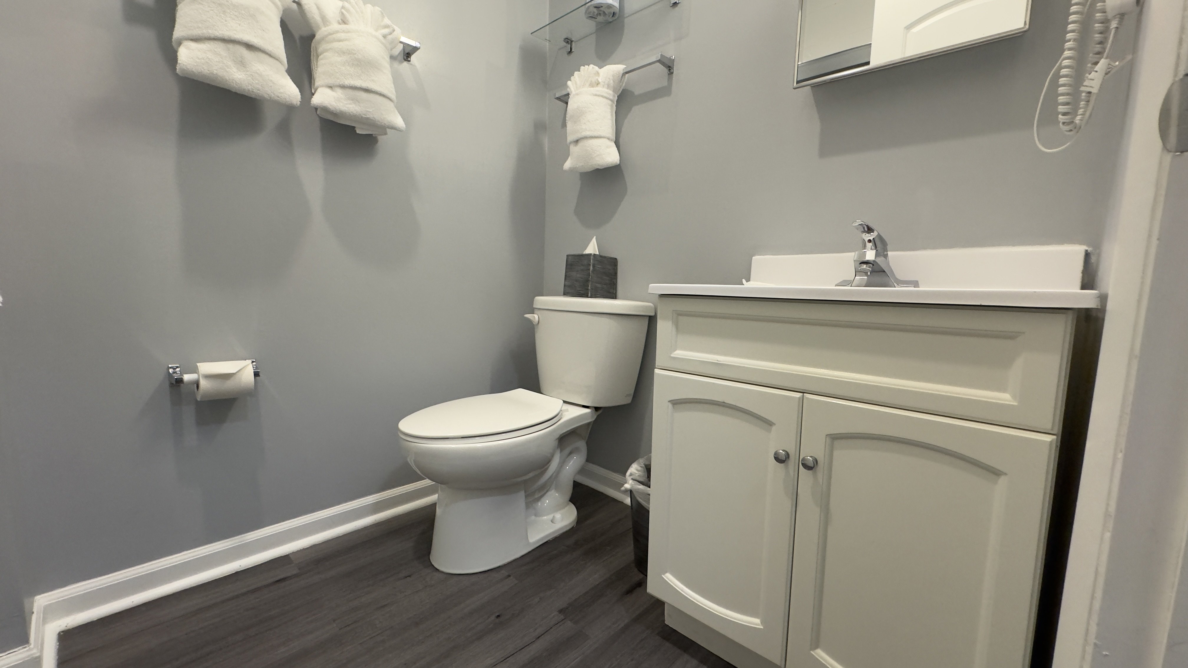 Hotel Chicago West Loop, SureStay Collection by Best Western 67/70
