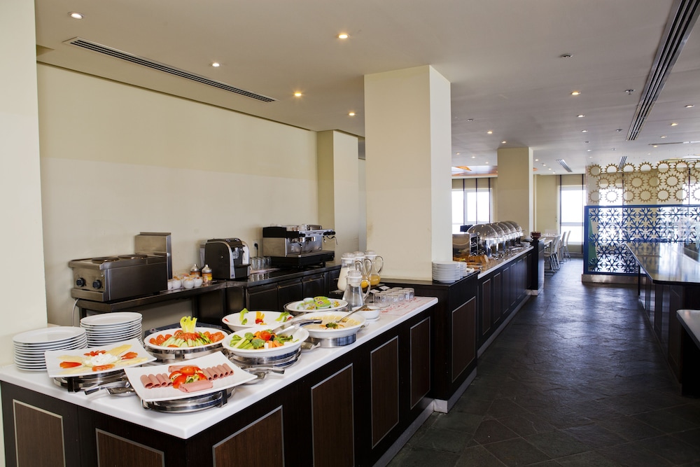Al Raya Suites Hotel 5/26