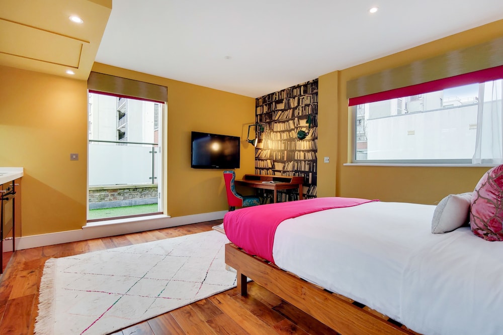 Residence, Studio, King Bed