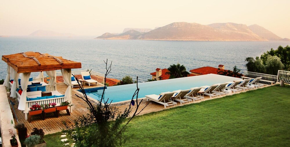 Marsala Hotel 53/64